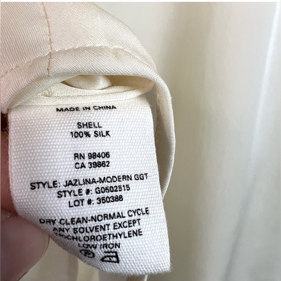 Cream Silk Theory Blouse Medium - Picture 5 of 10